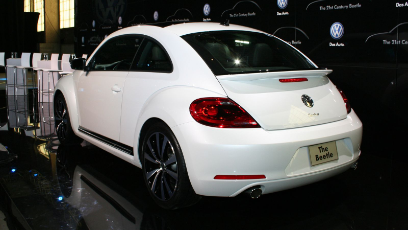 Illustration for article titled How the 2012 Beetle will handle "like Herbie"
